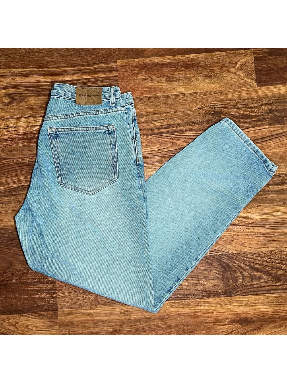 Vintage Calvin Klein Light Wash Denim Easy Fit Jean Casual Button Fly Size 11